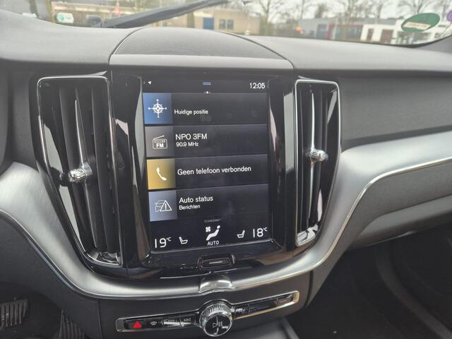 Volvo XC60 2.0 T5 Momentum | Trekhaak | Stoelverwarming | Adaptieve cruise | DAB | BLIS | Parkeer camera | Apple carplay/android auto | Volvo on Call | Leder | Pilot assist |