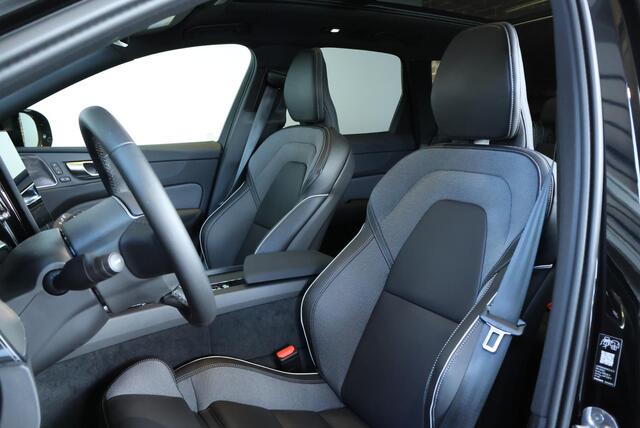 Volvo XC60 T6 Automaat Plug-in hybrid AWD Plus Black Edition | Luchtvering | Head-Up Display | Schuif/Kantel-Panoramadak | Harman Kardon Premium Audio | 21 inch Lichtmetalen Wielen | Volvo Guard Alarm |