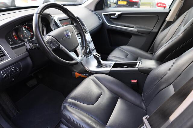 Volvo XC60 2.0 T5 FWD Polar+ TREKHAAK-AFN PANO LEER MEMORY STOELVERW. DAB CAMERA CRUISE CLIMA NAVI 2XPDC 18''LMV NAP ELEK.ACHTERKLEP