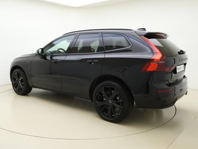 Volvo XC60 T6 350pk AWD Ultra Black Edition | Facelift | Schuif/kantel dak | H & K Audio | BLIS | 360 Camera