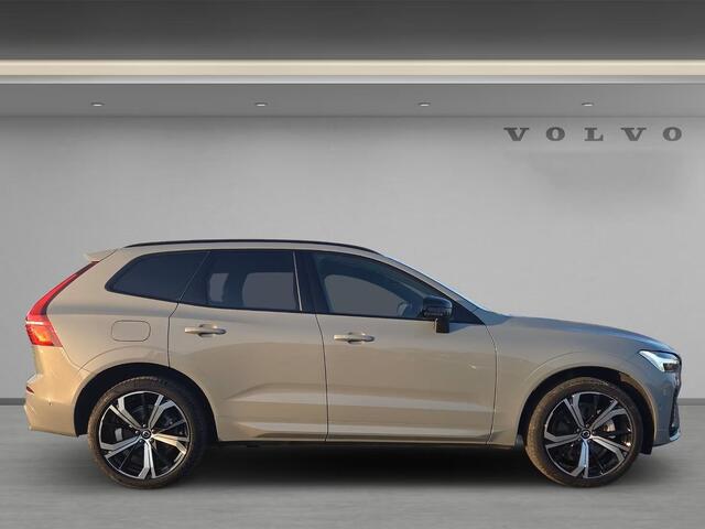 Volvo XC60 2.0 T8 Plug-in hybrid AWD Plus Dark (335kW/455PK) ** PANORAMA, ACC, VERW. ST, 21-inch LMV ** 1e EIG - UNFALLFREI ** ** INFORMEER OOK NAAR ONZE AANTREKKELIJKE FINANCIAL-LEASE TARIEVEN **
