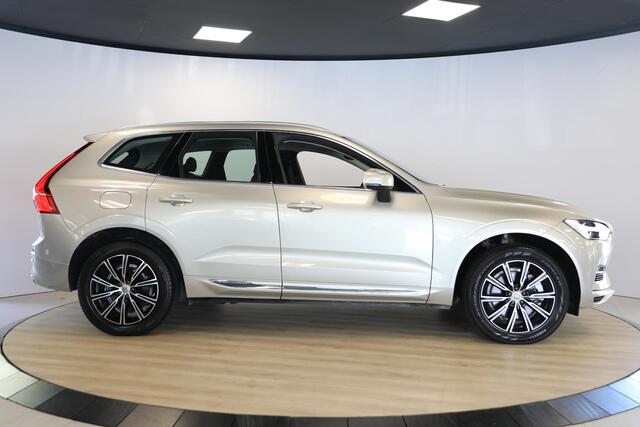 Volvo XC60 2.0 T8 Twin Engine AWD Inscription | Schuif-kanteldak | Memory seats | Pilot assist