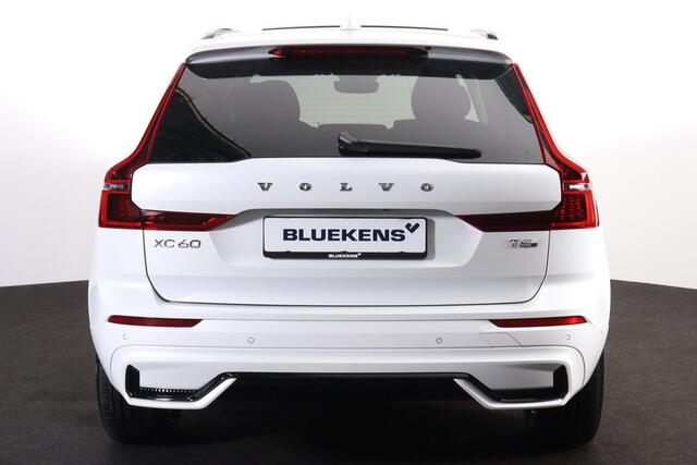 Volvo XC60 T6 Recharge AWD Plus Dark - Panorama/schuifdak - IntelliSafe Assist & Surround - 360º Camera - Harman/Kardon audio - Verwarmde voorstoelen, stuur & achterbank - Parkeersensoren voor & achter - Elektr. bedienb. voorstoelen met geheugen - Head up display - 