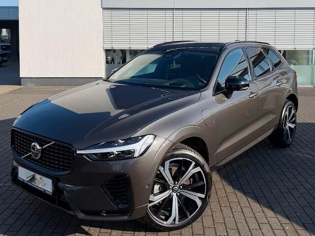 Volvo XC60 2.0 T8 Plug-in hybrid AWD Plus Dark (335kW/455PK) LUCHTV, PANO, ACC, HuD, 21-inch LMV ** Ex VOLVO - 26k Onder NP ** ** INFORMEER OOK NAAR ONZE AANTREKKELIJKE FINANCIAL-LEASE TARIEVEN **
