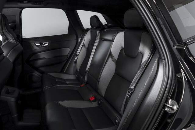 Volvo XC60 2.0 T8 Plug-in hybrid AWD Plus Black Edition - Facelift MY26 | S/K Panodak | Elek. Trekhaak | 360 Camera | Head-Up | Harmon/Kardon | Dig.Cockpit | Adapt.Cruise | Stoel-+Stuurverw. | NAV+App.Connect | Auto.Airco | LM 21" | 9971