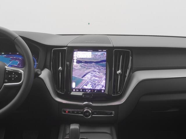 Volvo XC60 2.0 T6 Plug-in hybrid AWD Ultimate Dark | PANO | 360° | ADAPTIVE | H&K | LUCHTVERING | STOEL- EN STUURVERW. | TREKHAAK