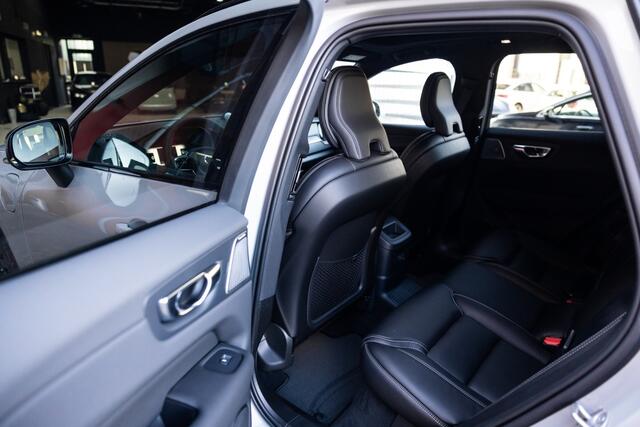 Volvo XC60 T8 Ultra Black Edition Plug-In Hybrid AWD | Massage | B&W | Napp