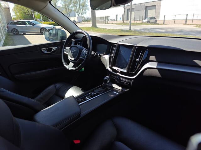 Volvo XC60 T5 Momentum Pro | Rijklaarprijs | Trekhaak | Leer |