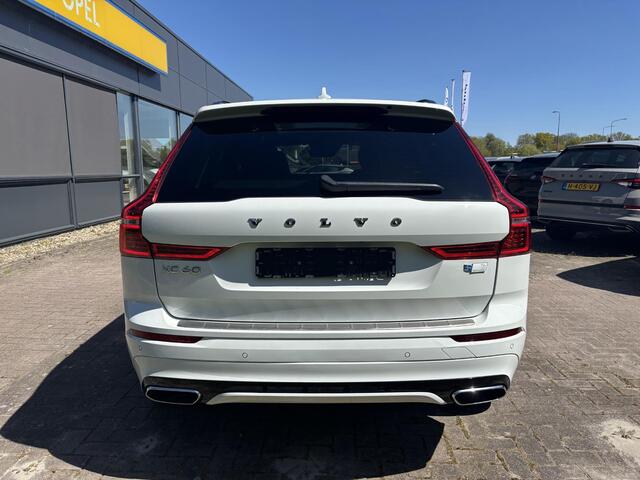 Volvo XC60 2.0 T6 Plug-in hybrid AWD R-Design | Panoramadak | Standkachel | Harman Kardon audio | Stoelverwarming / koeling
