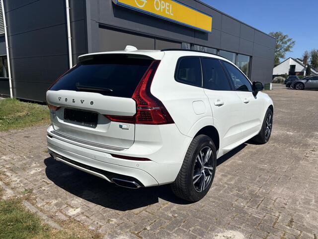 Volvo XC60 2.0 T6 Plug-in hybrid AWD R-Design | Panoramadak | Standkachel | Harman Kardon audio | Stoelverwarming / koeling
