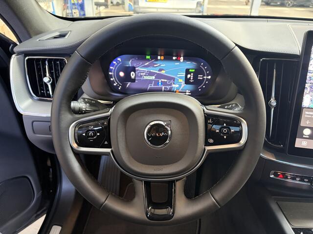 Volvo XC60 2.0 T6 Plug-in hybrid AWD Ultra Black Edition | Trekhaak |