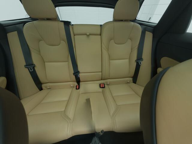 Volvo XC60 2.0 T6 Plug-in hybrid AWD Plus Bright Long Range | PANO | 360° | ADAPTIVE | MEMORY | STOELVENT. | STOEL- EN STUURVERW. | TREKHAAK