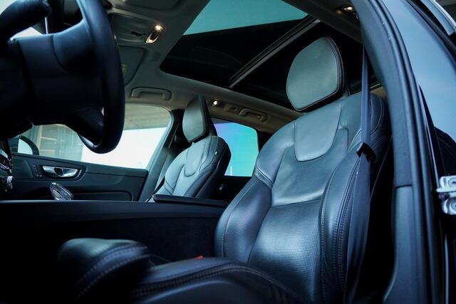 Volvo XC60 2.0 T6 Plug-in hybrid AWD Inscription / Pano / Stoelverwarming-ventilatie-massage / Trekhaak / Riem vervangen