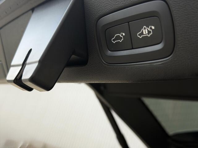 Volvo XC60 2.0 T6 Plug-in hybrid AWD H&K MEMORY MASSAGE TREKH