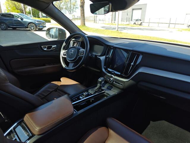 Volvo XC60 D4 AWD Inscription | Trekhaak | Pano dak |