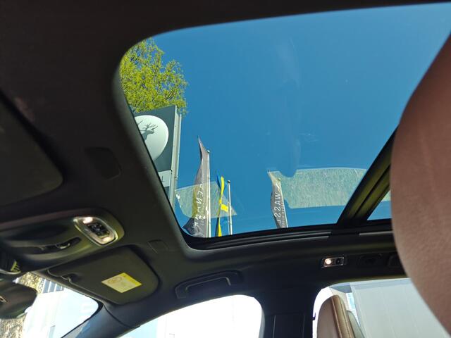Volvo XC60 D4 AWD Inscription | Trekhaak | Pano dak |