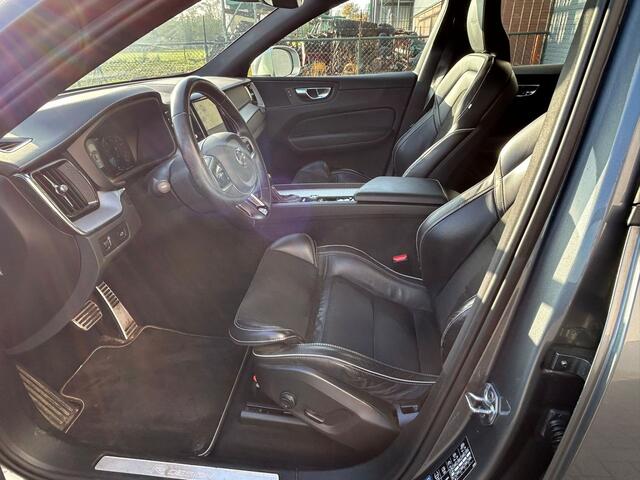 Volvo XC60 T5 251PK Autom. Inscription ** Ex Bpm Export ** R-design Trekhaak Navi Ecc Cruise Control Pdc Stoelverwarming Elek.Achterklep Active Bochtenverlichting Lmv Collision Avoidance Road Sign Info Bluetooth Prijs is exclusief BPM t.b.v. Export