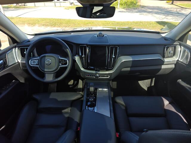 Volvo XC60 T8 Plug-in hybrid AWD Ultimate Bright | Rijklaarprijs | Trekhaak | Bowers Wilkins |