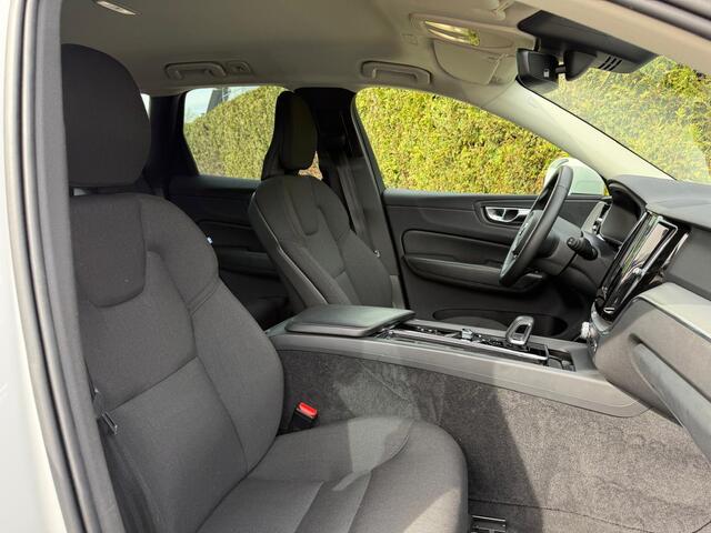 Volvo XC60 2.0 B4 Momentum
