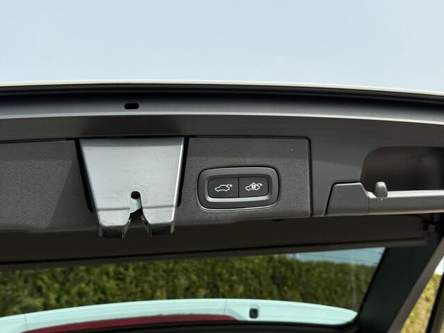 Volvo XC60 2.0 B4 Momentum