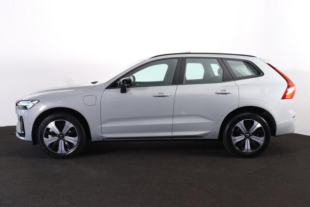 Volvo XC60 T6 Recharge AWD Plus Dark - Panorama/schuifdak - IntelliSafe Assist & Surround - 360º Camera - Verwarmde voorstoelen, stuur & achterbank - Parkeersensoren voor & achter - Elektr. bedienb. voorstoelen met geheugen - Draadloze tel. lader - Inklapbare trekha