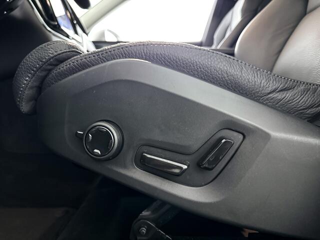 Volvo XC60 T6 Plug-in hybrid AWD Ultra Bright | Panoramadak | 360° camera | Luchtvering | Harman Kardon | Head-up display | Stoel- en Stuurverwarming | Trekhaak