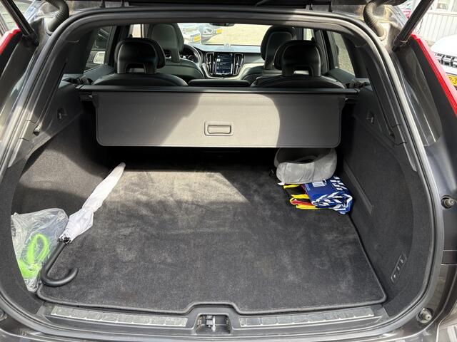 Volvo XC60 2.0 T8 TE AWD Inscr./Pano/Leer/Trekhaak
