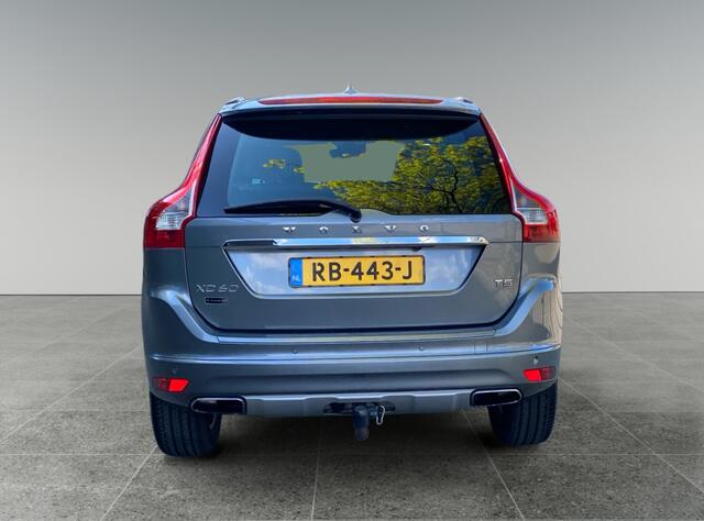 Volvo XC60 2.0 T5 FWD Summum | Leder | Pano | Trekhaak | Standkachel | Powe