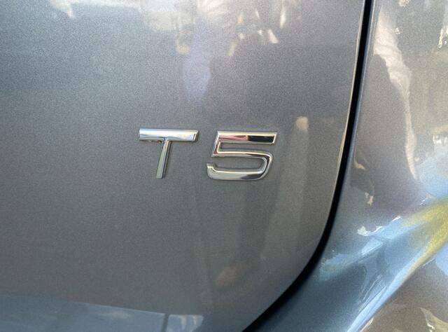 Volvo XC60 2.0 T5 FWD Summum | Leder | Pano | Trekhaak | Standkachel | Powe