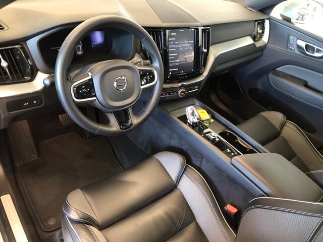 Volvo XC60 2.0 T6 Plug-in hybrid AWD Plus Bright | IntelliSafe Surround & Assist | Climate | Trekhaak | Sport stoelen