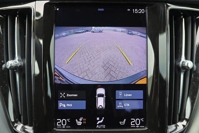 Volvo XC60 B4 Momentum - IntelliSafe Assist & Surround - Harman/Kardon audio - Adaptieve LED koplampen - Parkeercamera achter - Verwarmde voorstoelen & stuur - Parkeersensoren voor & achter - Elektr. bedienb. voorstoelen met geheugen - 18' LMV