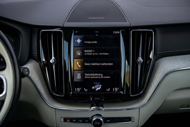 Volvo XC60 2.0 T6 Plug-in hybrid AWD Inscription | PHEV | 360 Graden Camera | Head-up Display | Harman Kardon Audio | Parkeersensoren | Navigatie | Elektrische Achterklep | Keyless Entry | Lederen Bekleding