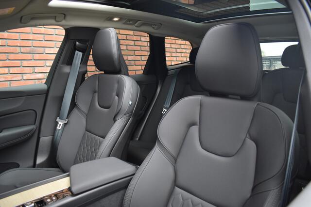 Volvo XC60 T6 350PK Plug-in hybrid AWD Ultra Dark | Trekhaak |