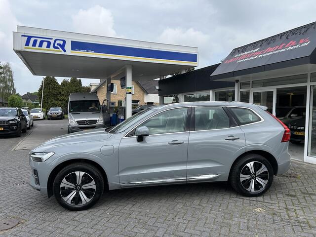 Volvo XC60 2.0 T6 Plug-in hybrid AWD Essential Bright