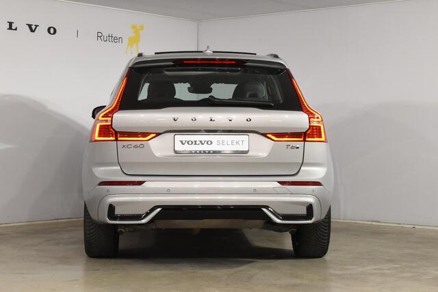 Volvo XC60 T6 350PK Automaat Plug-in Hybrid AWD Plus Dark / Navigatie / 360 Camera / Adaptieve Cruise Control / Stuur & Stoelverwarming / Stoelverwarming achter / Elektr. Achterklep / Schuifdak / Trekhaak
