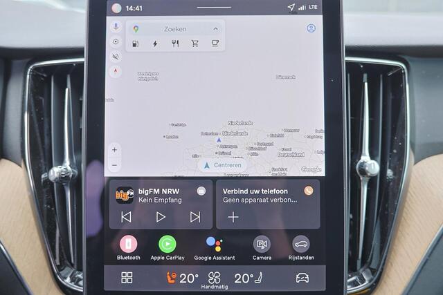 Volvo XC60 T6 Recharge AWD Plus Bright - Panorama/schuifdak - IntelliSafe Assist & Surround - 360º Camera - Harman/Kardon audio - Adaptieve LED koplampen - Verwarmde voorstoelen, stuur & achterbank - Parkeersensoren voor & achter - Elektr. bedienb. voorstoelen met g