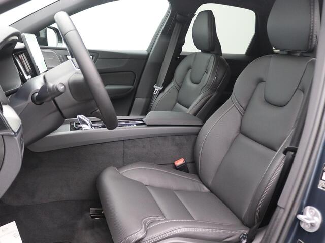 Volvo XC60 2.0 T6 Plug-in hybrid AWD Plus Black Edition Panoramadak, Trekhaak, 21" LM Velgen, Head-Up Display, Harman Kardon, 360gr. Camera, Stoelventilatie, Memorystoelen