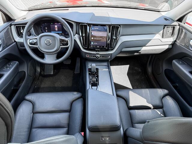 Volvo XC60 2.0 T8 Plug-in hybrid AWD Plus Dark (335kW/455PK) PANORAMA, WINTER, H&K, HuD ** 1e EIG - Ex VOLVO) ** INFORMEER OOK NAAR ONZE AANTREKKELIJKE FINANCIAL-LEASE TARIEVEN **