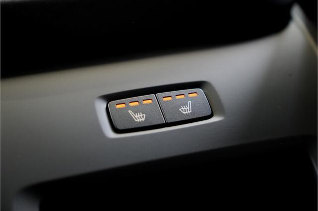 Volvo XC60 2.0 T6 AWD 293kW/399pk Aut8 Plug-in hybrid Plus Dark HARMAN/KARDON + 360 CAMERA + MATRIX LED + ADAPT.CRUISE + STOELVERWARMING V&A + STUURVERWARMING + PILOT ASSIST + GOOGLE DASHBOARD&SERVICES + BLIS + LANE ASSIST + CTA + PARKSENSOREN + 19" LM-VELGEN!!