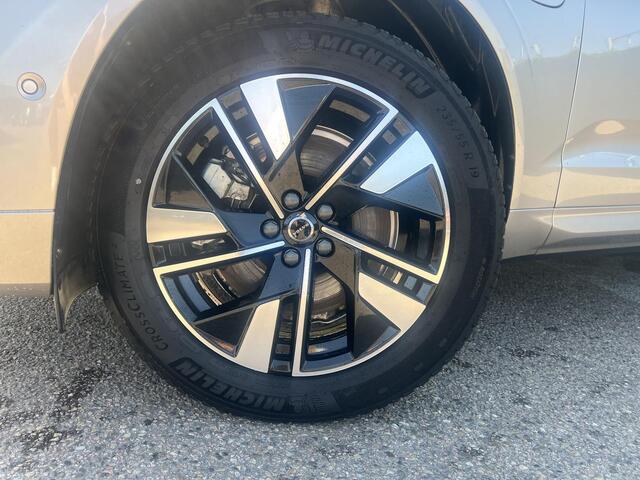 Volvo XC60 T6 Plug-in hybrid AWD Plus Dark