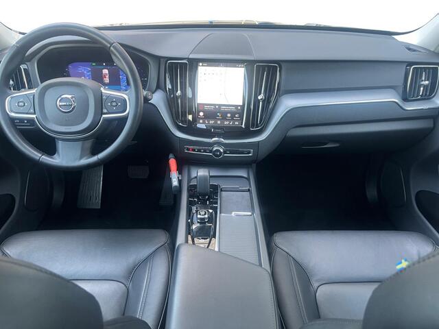 Volvo XC60 2.0 T6 Plug-in hybrid AWD Essential Edition Bright