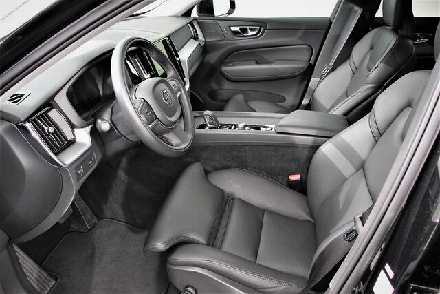 Volvo XC60 2.0 B4 197pk Momentum Pro Navigatie Lederen Bekleding Harman kardon AudioPro DAB Climate Control Camera Stoelverwarming Elektrische bedienbare achterklep