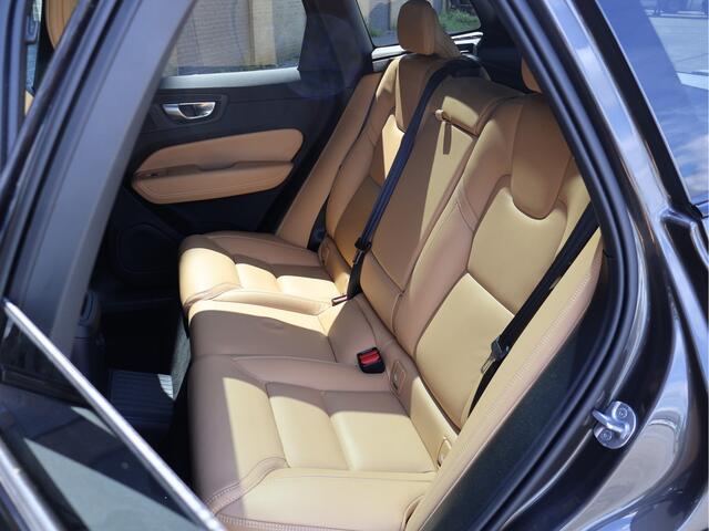Volvo XC60 2.0 T8 PHEV AWD Ultimate Dark Luchtvering | Massage | Pano | Harman/Kardon | Org. NL