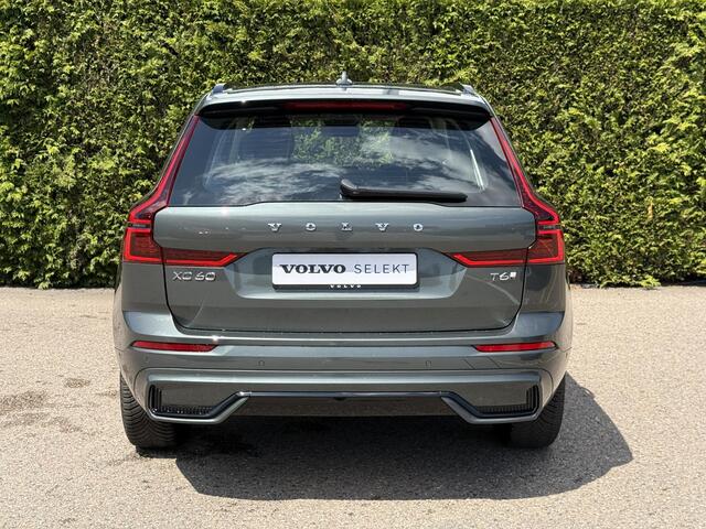 Volvo XC60 2.0 T6 Plug-in hybrid AWD Plus Dark | Panoramadak | Trekhaak | HUD | Memory | Harman Kardon |