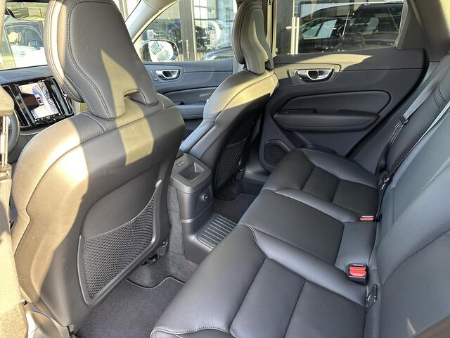 Volvo XC60 2.0 T8 Plug-in hybrid AWD Plus Dark H&K|Trekhaak|pano|360