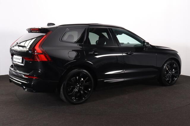 Volvo XC60 T8 Recharge AWD Ultra Black Edition Exec - Luchtvering - Panorama/schuifdak - IntelliSafe Assist & Surround - 360º Camera - Bowers & Wilkins audio - Adaptieve LED koplampen - Verwarmde voorstoelen, stuur & achterbank - Parkeersensoren voor & achter - Elek