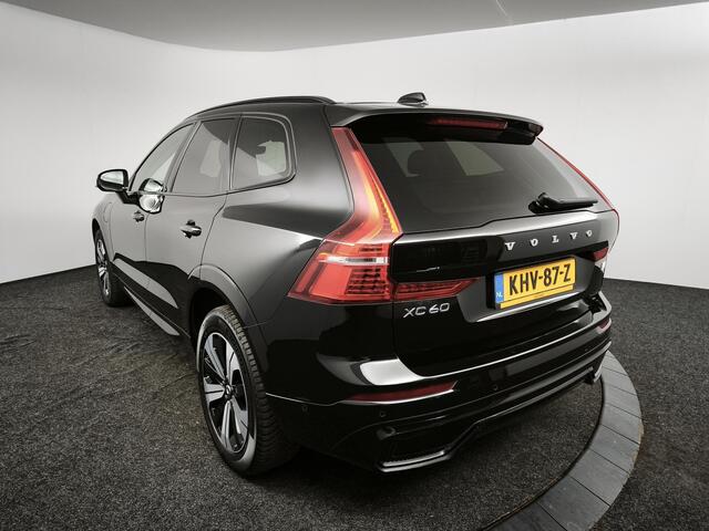 Volvo XC60 2.0 T6 Plug-in hybrid AWD Plus Black Edition | Harman Kardon | Panoramadak | Trekhaak wegklapbaar.