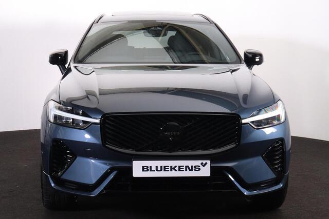 Volvo XC60 T6 Recharge AWD Plus Black Edition - Panorama/schuifdak - IntelliSafe Assist & Surround - 360º Camera - Harman/Kardon audio - Verwarmde voorstoelen, stuur & achterbank - Parkeersensoren voor & achter - Elektr. bedienb. voorstoelen met geheugen - Head up d