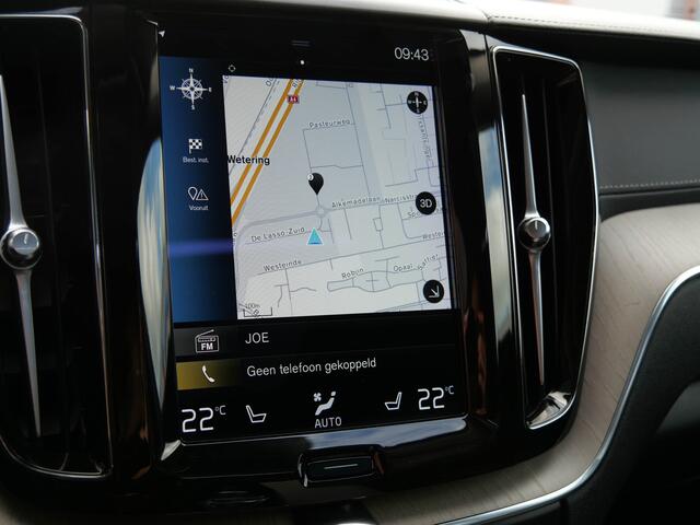 Volvo XC60 2.0 B4 Inscription | PANODAK | TREKHAAK | LEDER | MEMORYSTOELEN |