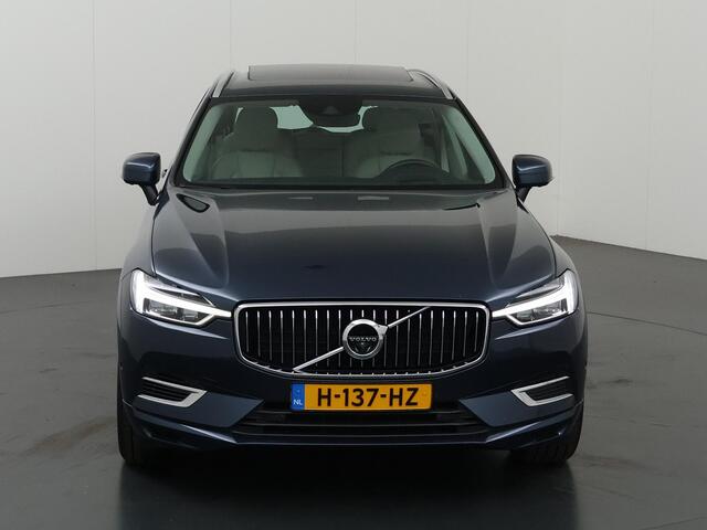 Volvo XC60 2.0 T8 Twin Engine AWD Inscription | Panoramadak | Luchtvering | Cruise Control Adaptief | Elekt Wegklapbare Trekhaak |